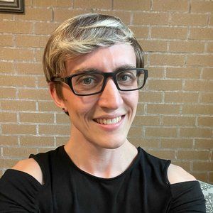 Meet your Posher, Dani